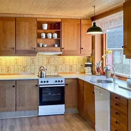 3 Bedroom Cozy In