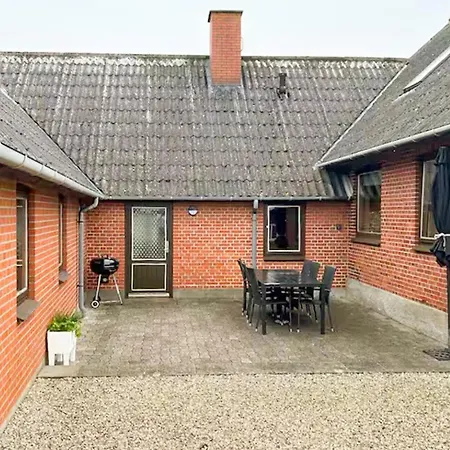 3 Bedroom Cozy In Ferienhaus Bagenkop